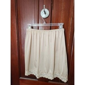 Under Moments Half Slip Size Large Beige Nylon Lingerie Lace Trim
